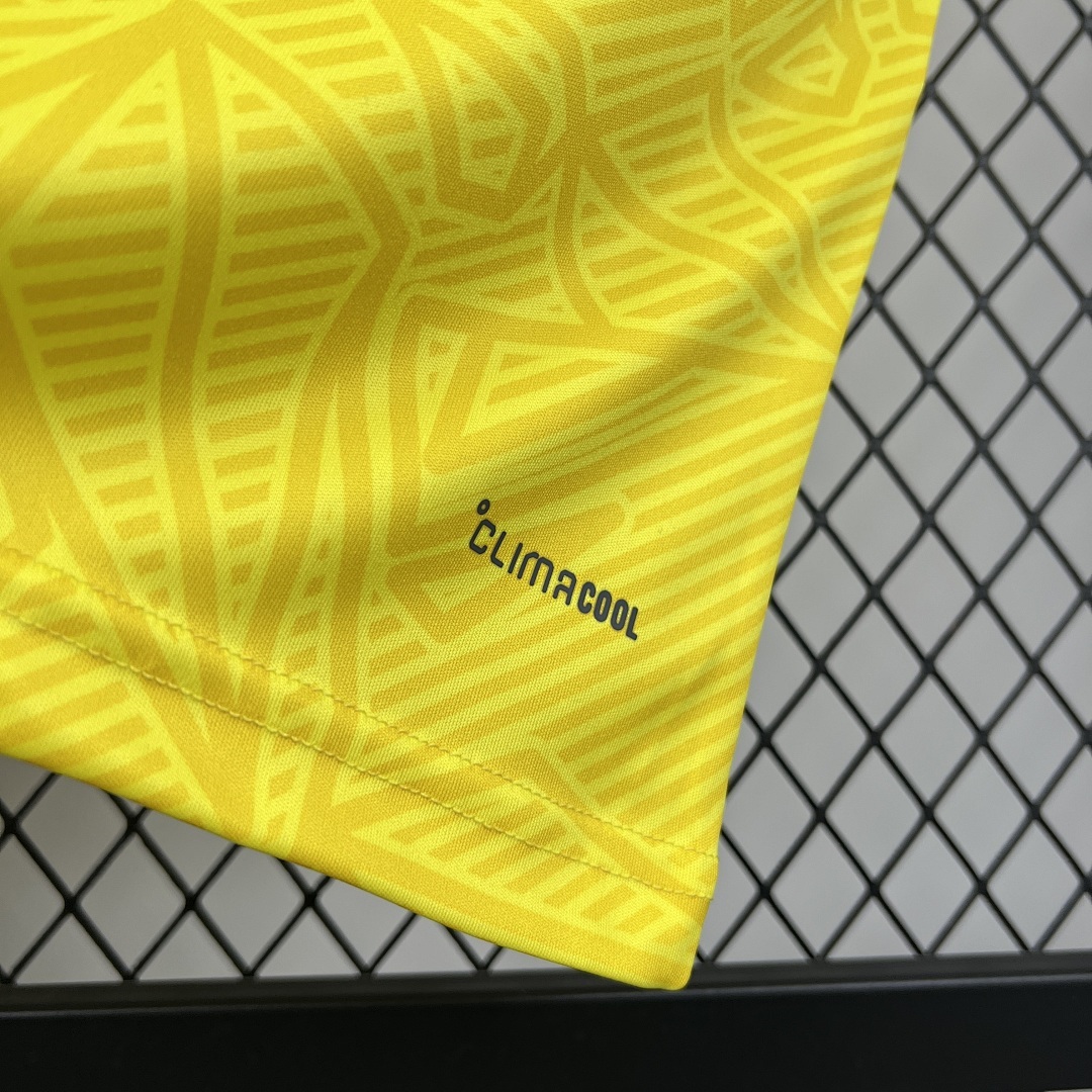 Ukraine World Cup Maillot Domicile 2026 miniature 4