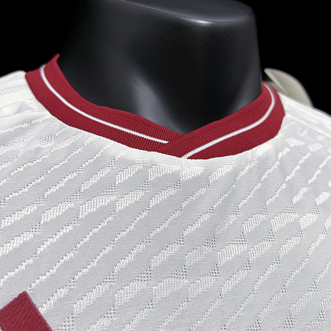 2324 M U Maillot Third Version Joueur miniature 4