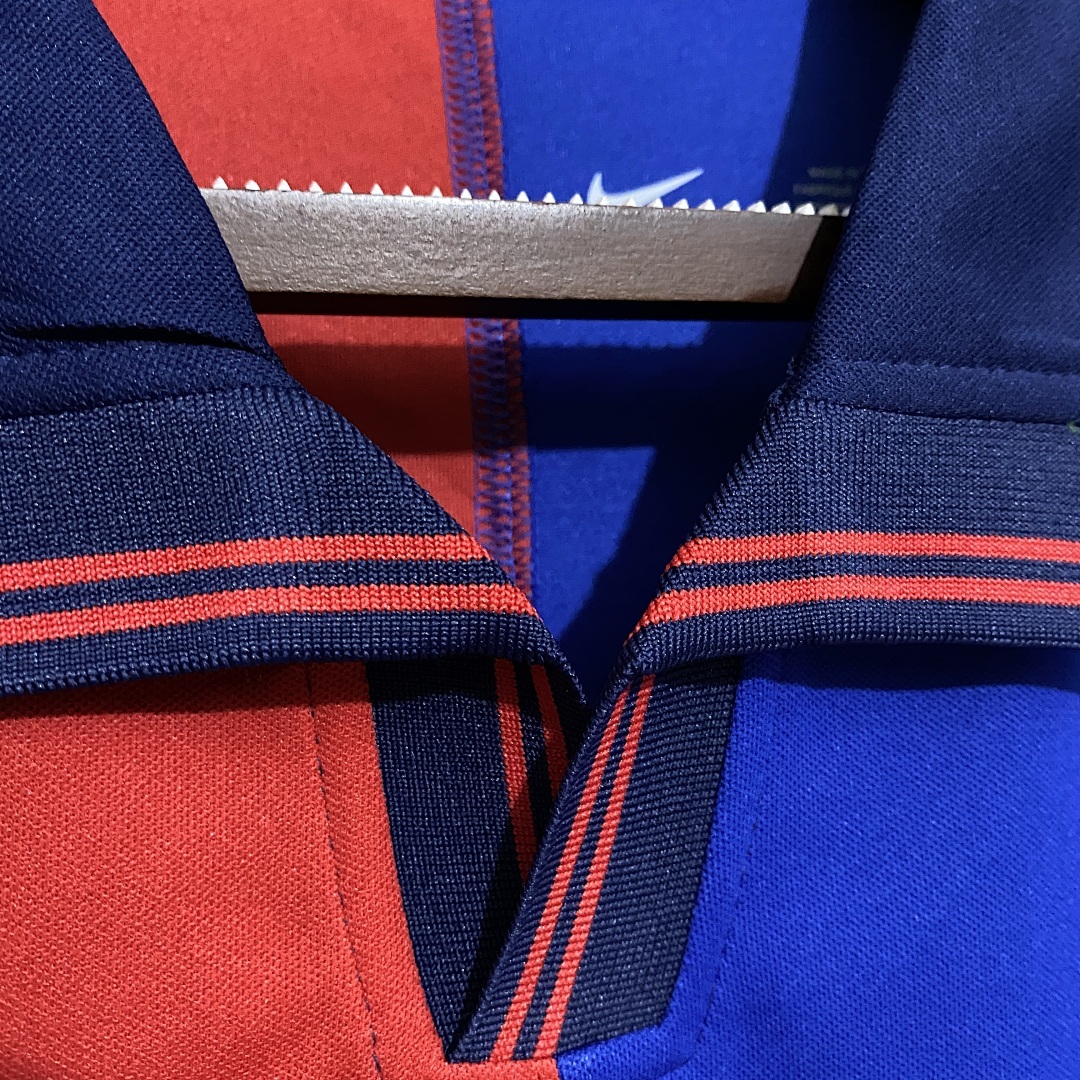 FC Barcelone Maillot Domicile Edition Speciale Retro miniature 12