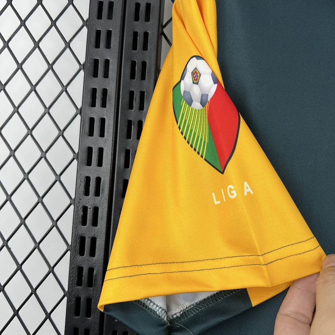 Sporting CP Maillot Exterieur Retro 2002-2003 miniature 6