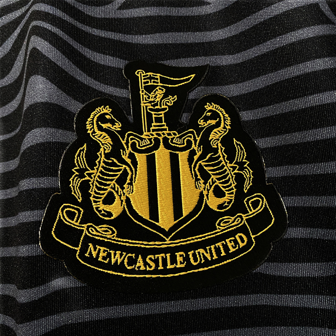 Newcastle Maillot Exterieur miniature 9