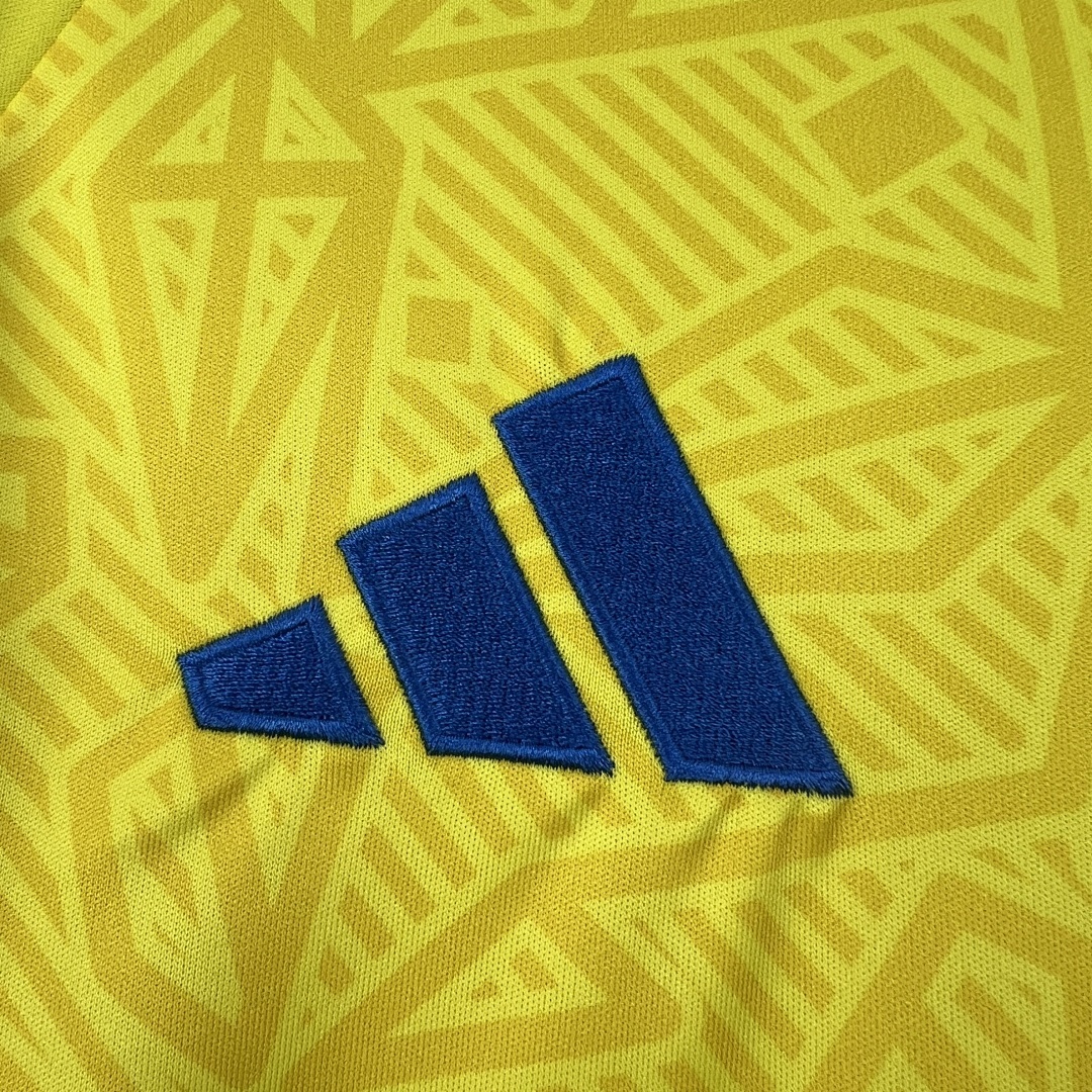 Ukraine World Cup Maillot Domicile 2026 miniature 7